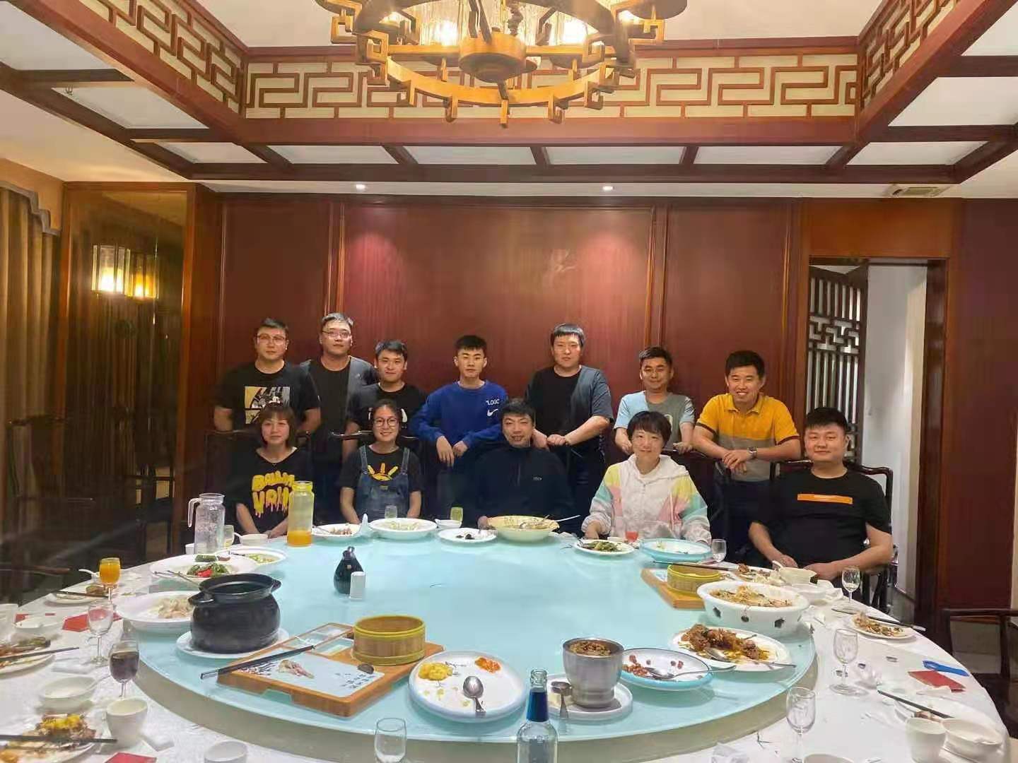 公司團(tuán)建活動(dòng)！